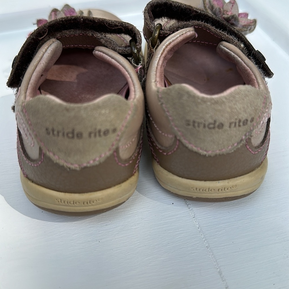 Stride Rite Shoes Size 5 - Picture 2 of 3